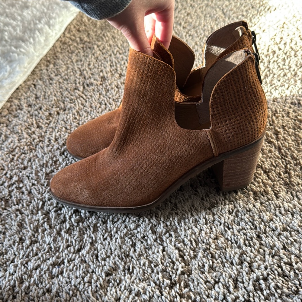 Lucky brand boots